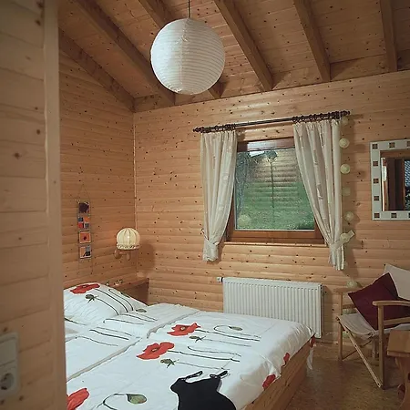 Cozy Chalet With Fireplace Located In Wooded Area Chalet *